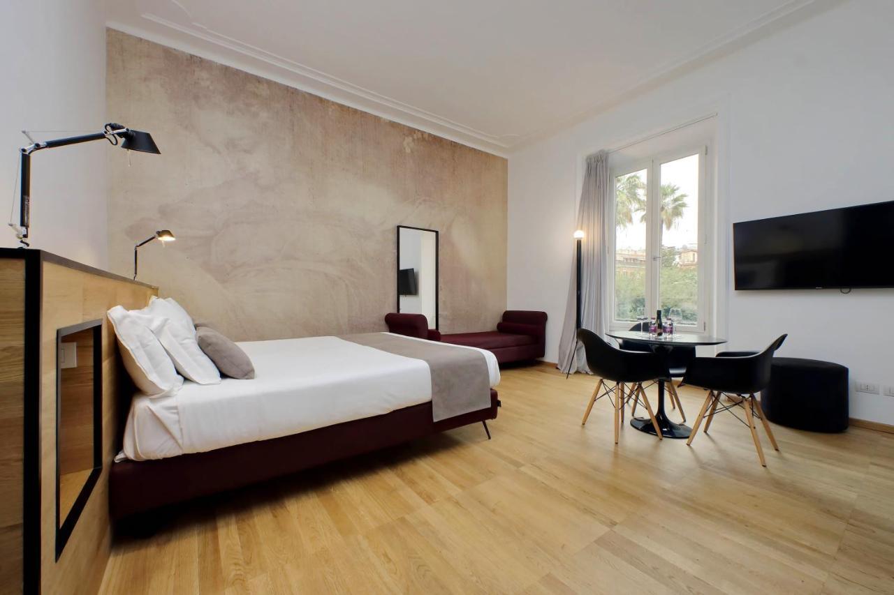 Pensión Youroom Abruzzi 3*